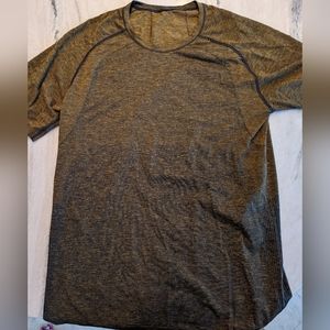 Men's Large Lululemon Shirt